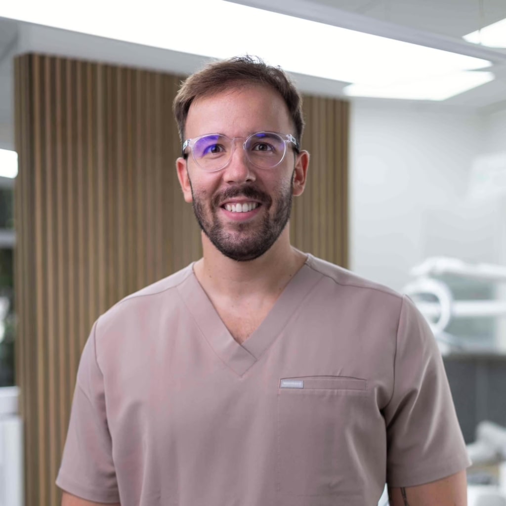 How is prosthetic treatment performed?